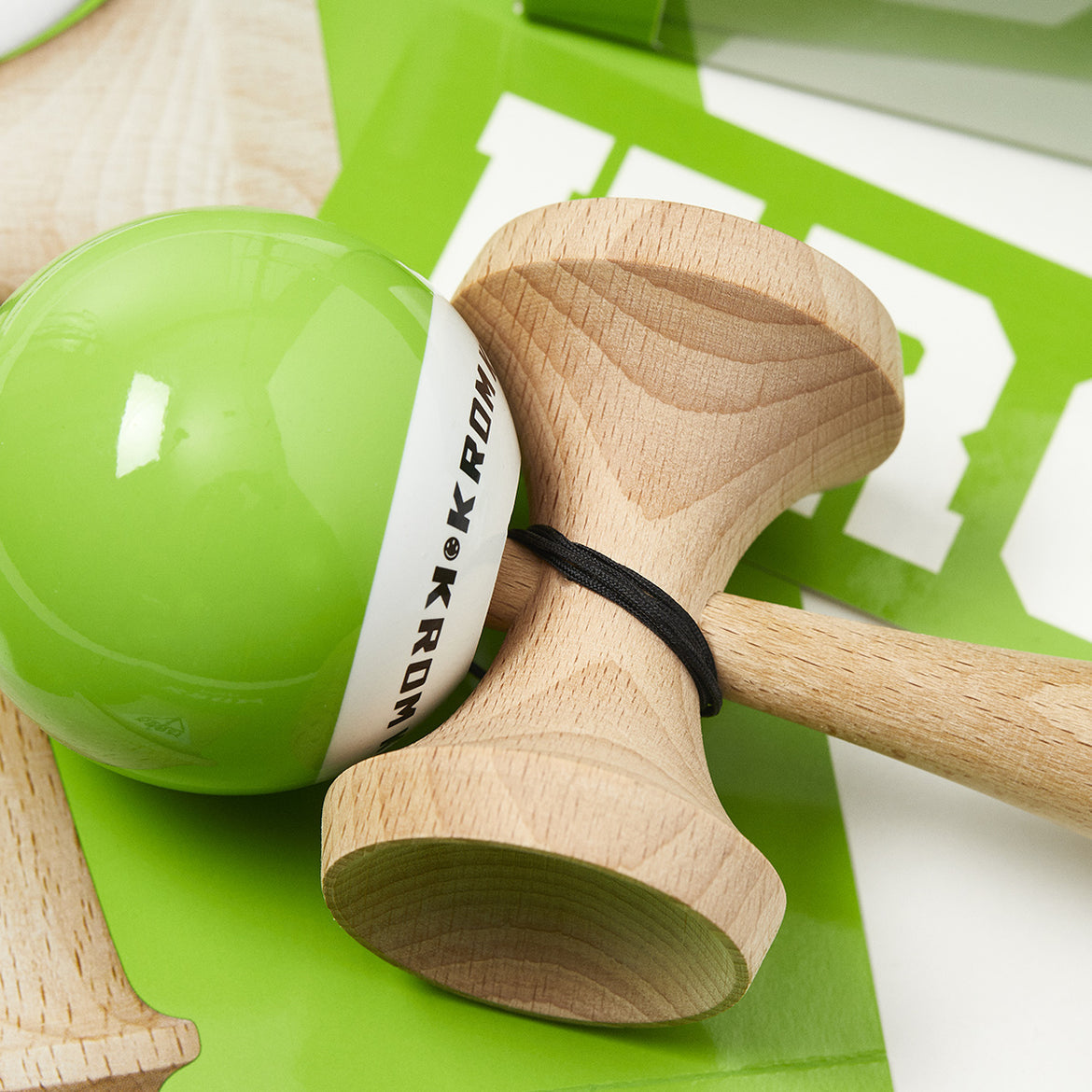 KROM Kendama POP green